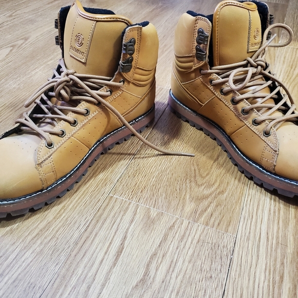 Element Men's Winter Boots - Picture 5 of 7